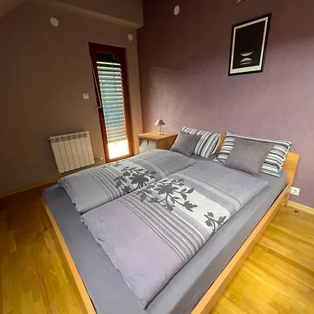 U Izhu With Private Pool, Sauna & Bbq