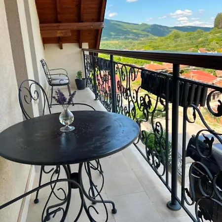 Διαμέρισμα U Izhu With Private Pool, Sauna & Bbq Prewala
